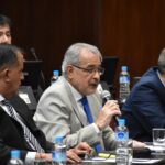 Buscan proteger el salario de los empleados públicos: presentan un régimen para limitar descuentos y ordenar deudas