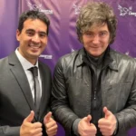 Milei le interviene la vocería a Adorni con un economista cercano a Santiago Caputo